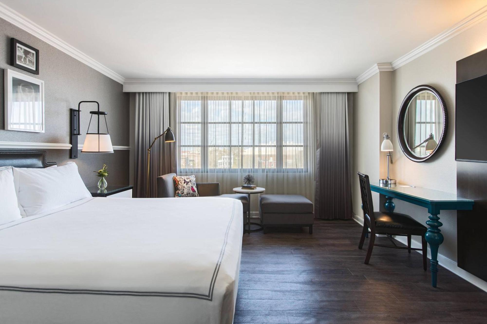 The Lindy Renaissance Charleston Hotel Экстерьер фото