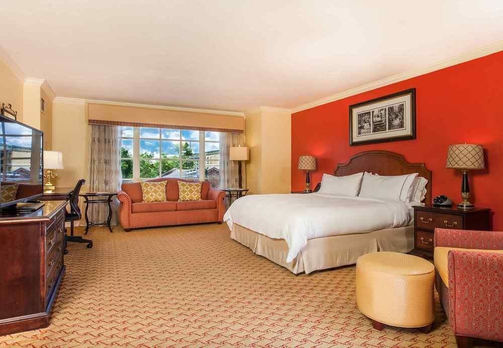 The Lindy Renaissance Charleston Hotel Экстерьер фото